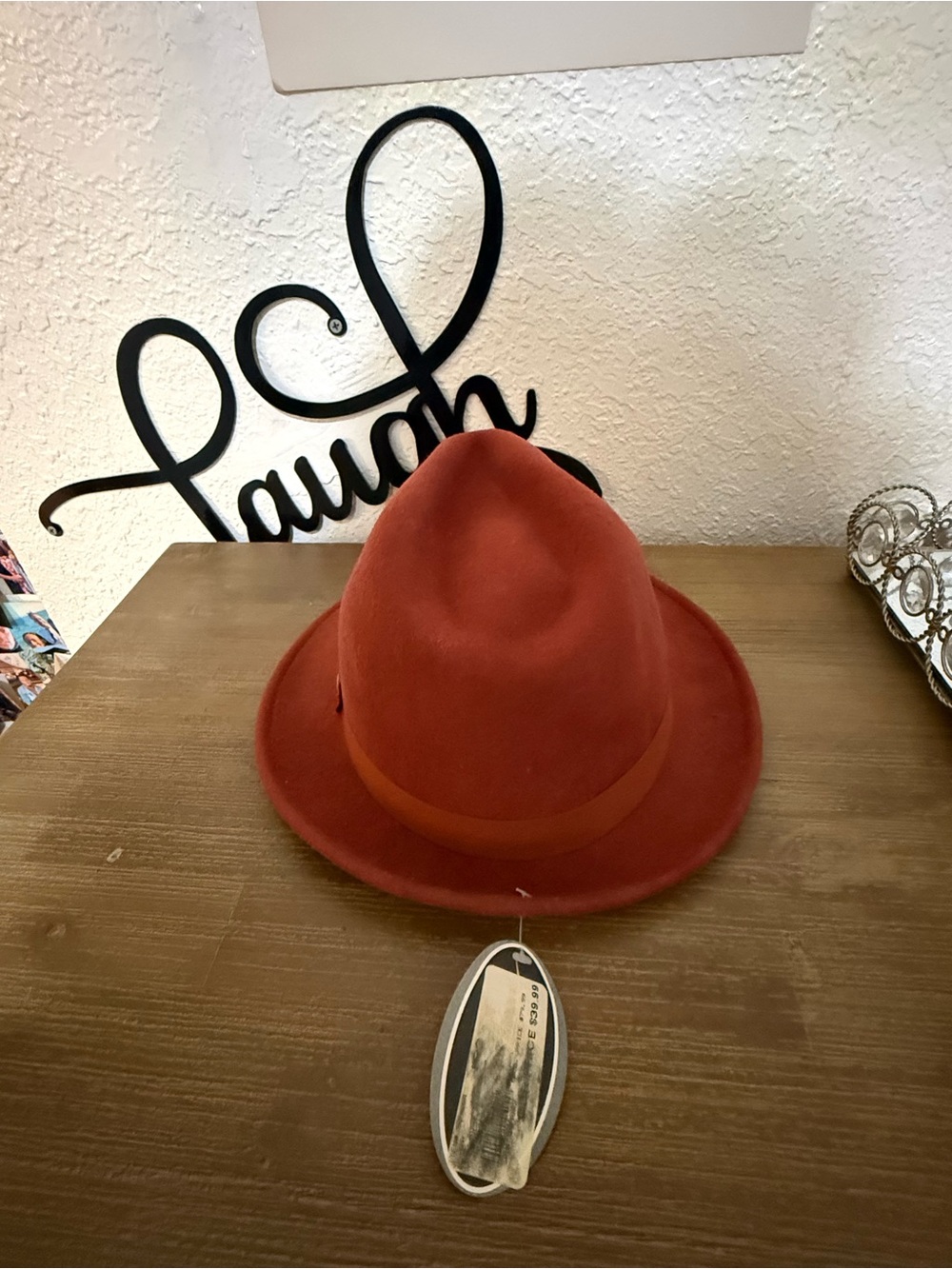 Red Felt Fedora Hat - Picture 2 of 4